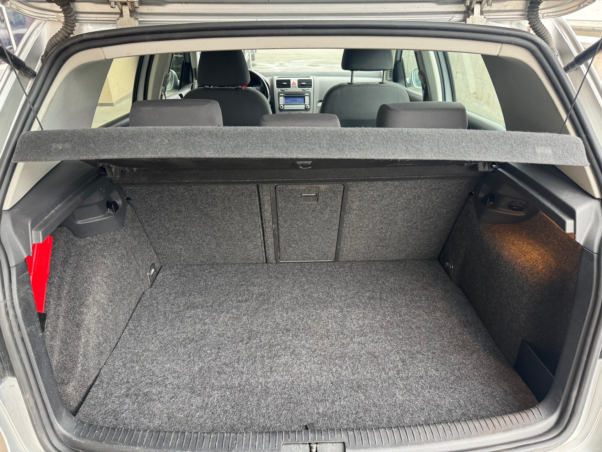 VW Golf 1.9 TDI Comfortline 4Motion-image-11