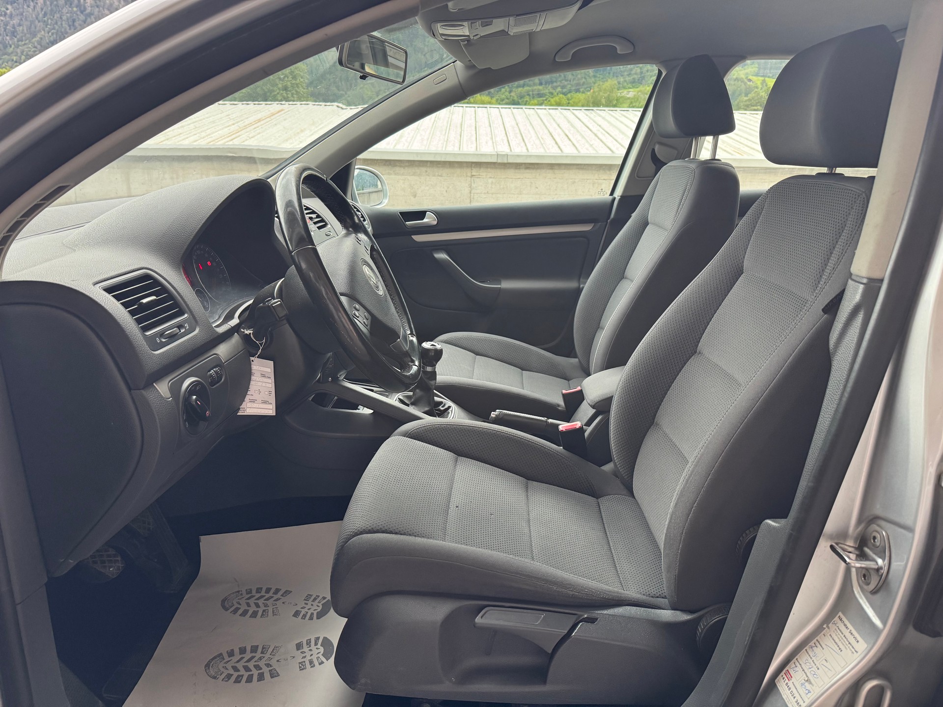 VW Golf 1.9 TDI Comfortline 4Motion-image-5