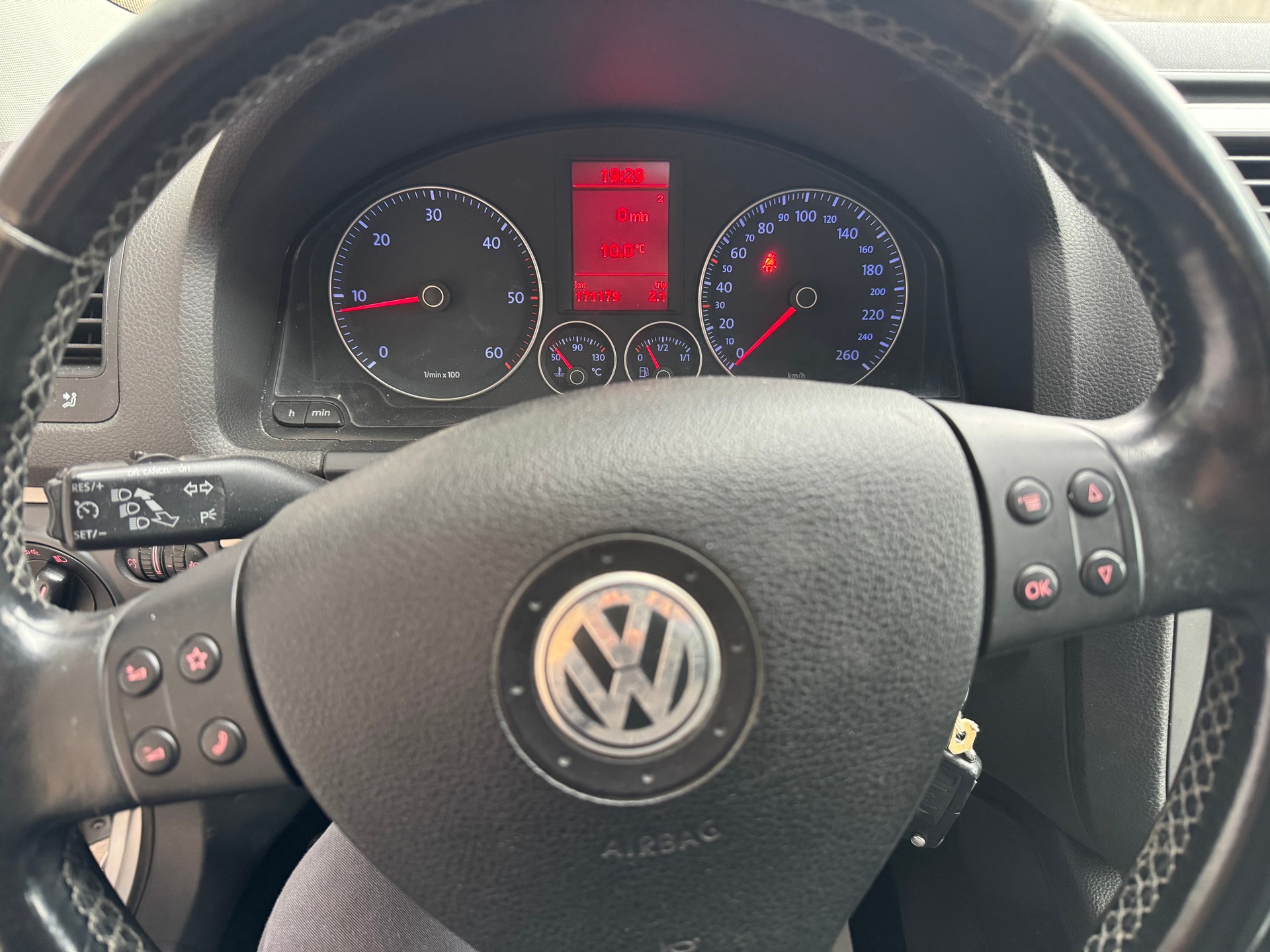VW Golf 1.9 TDI Comfortline 4Motion-image-9