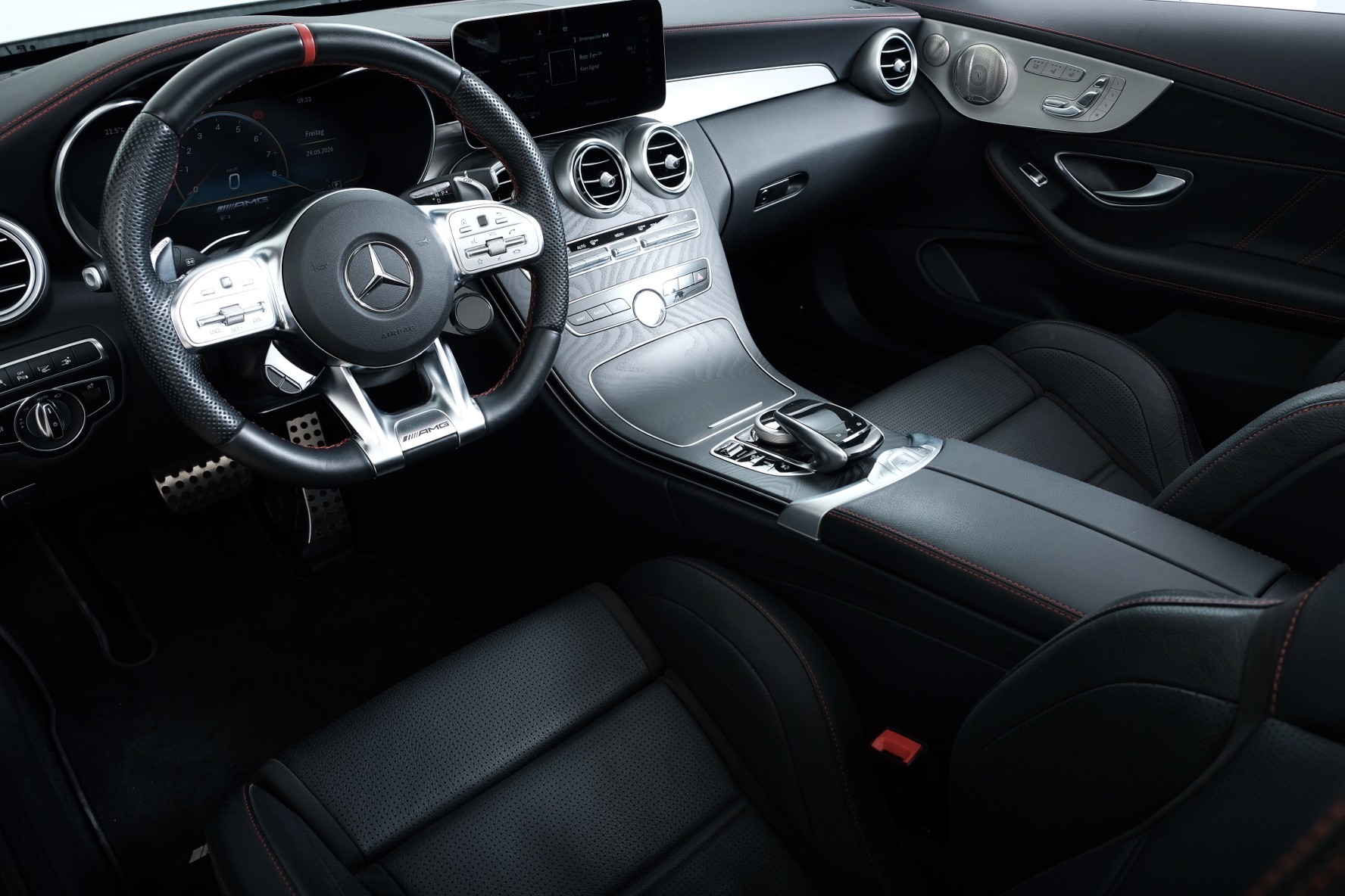 MERCEDES-BENZ C 43 Cabriolet AMG 4Matic 9G-Tronic-image-12