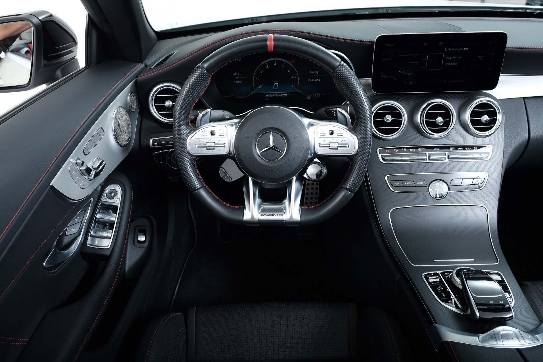 MERCEDES-BENZ C 43 Cabriolet AMG 4Matic 9G-Tronic-image-10
