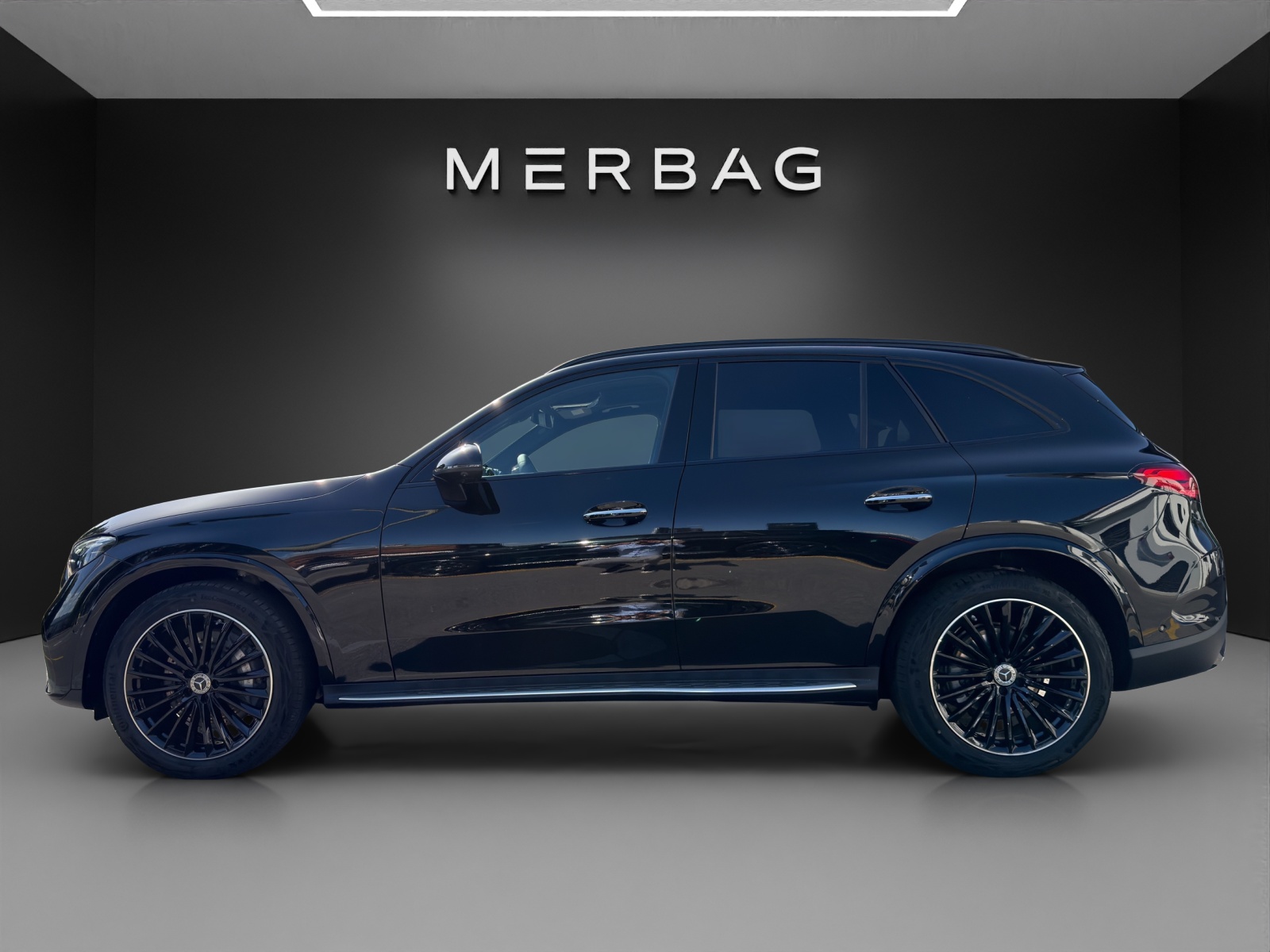 MERCEDES-BENZ GLC 300 d 4Matic 9G-Tronic-image-5