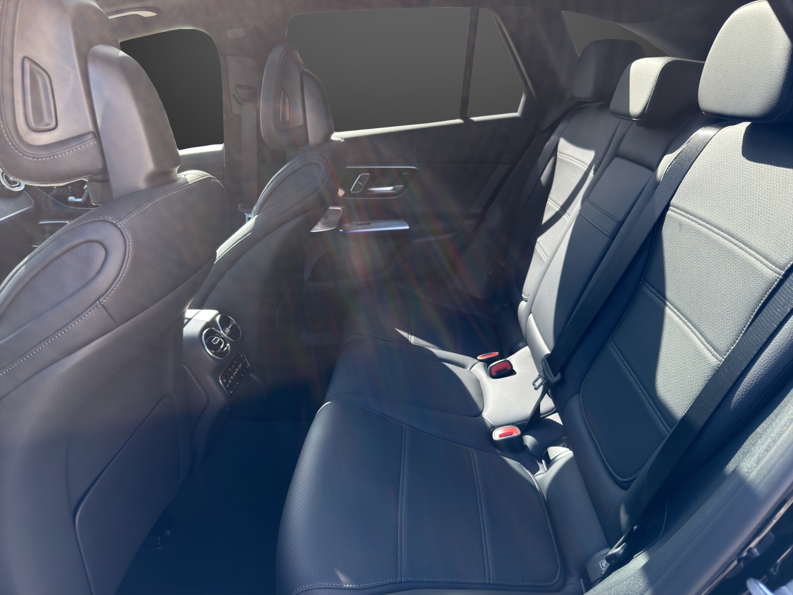 MERCEDES-BENZ GLC 300 d 4Matic 9G-Tronic-image-11