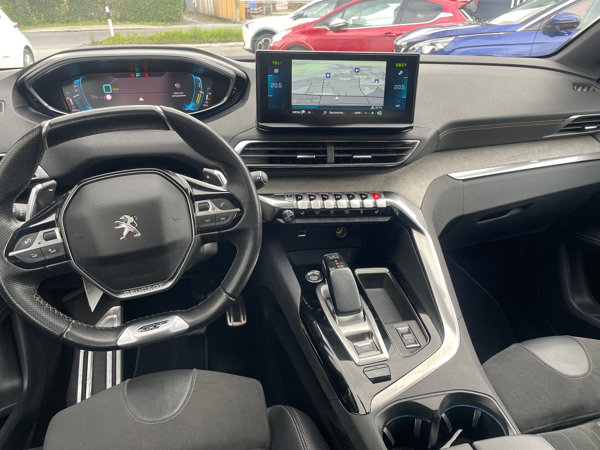 PEUGEOT 3008 300e Hybrid4 GT Pack EAT8-image-7
