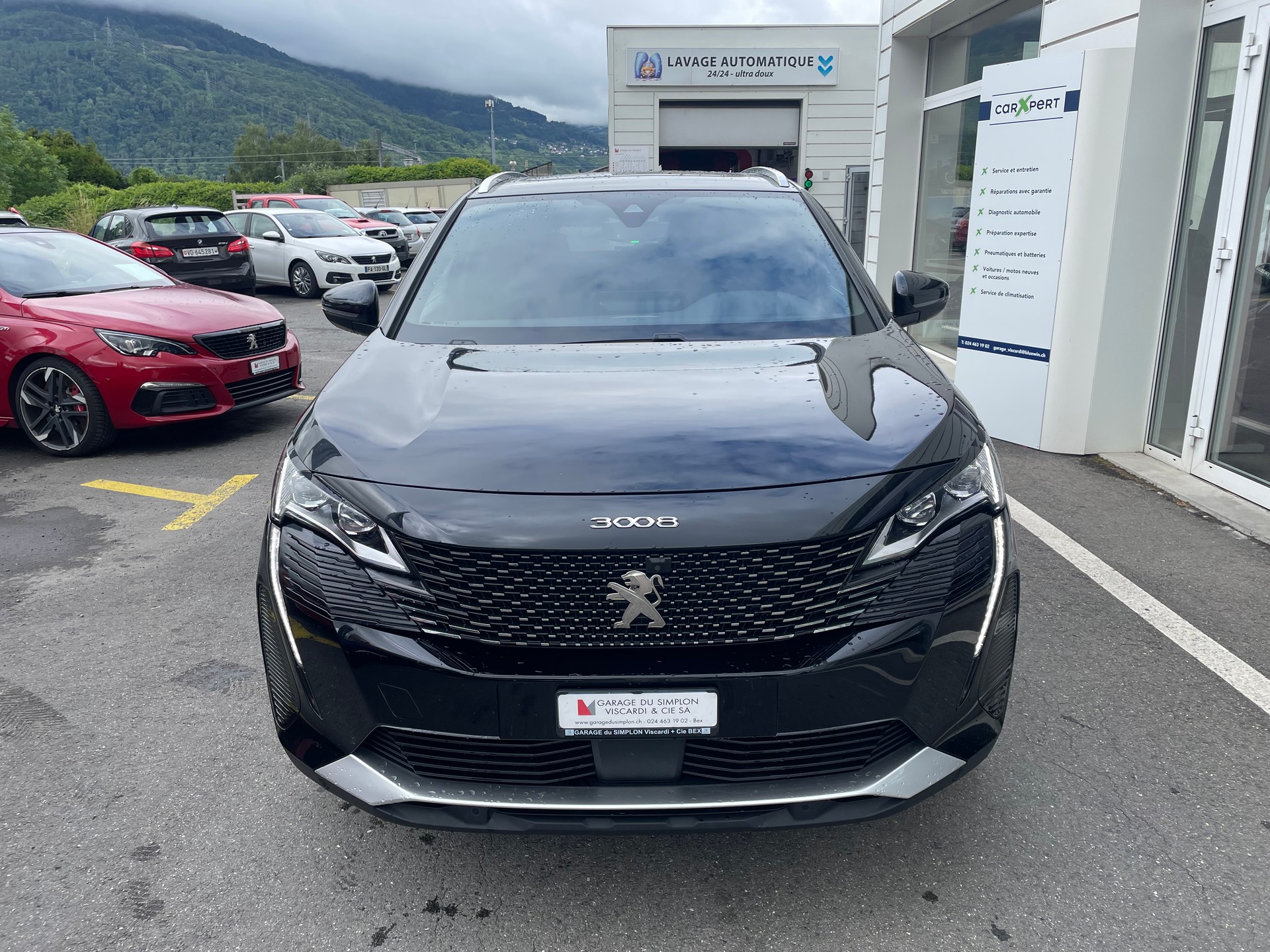 PEUGEOT 3008 300e Hybrid4 GT Pack EAT8-image-2