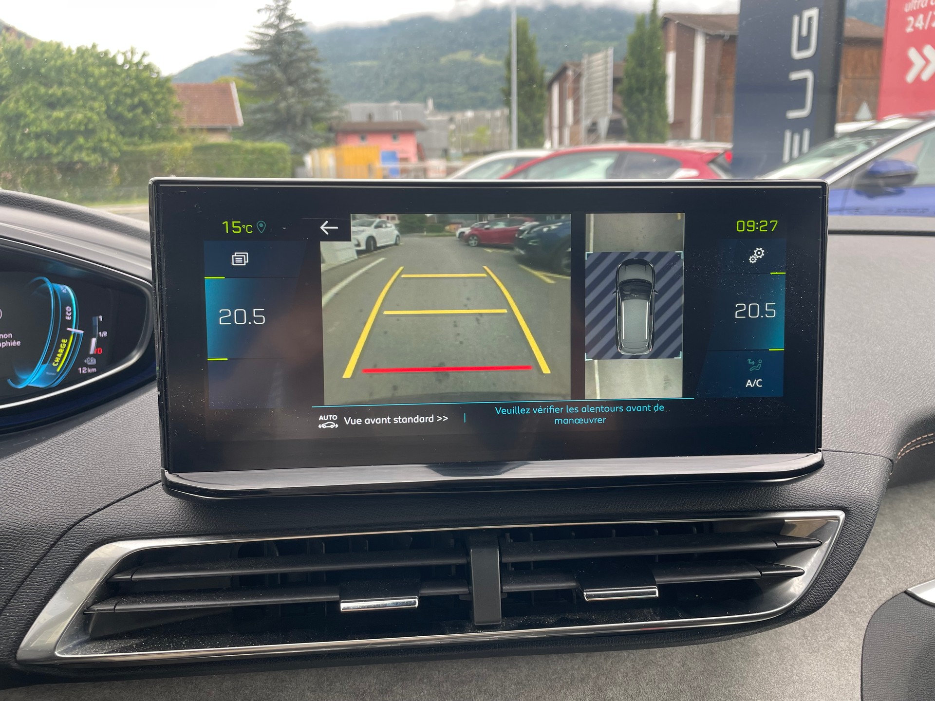 PEUGEOT 3008 300e Hybrid4 GT Pack EAT8-image-12