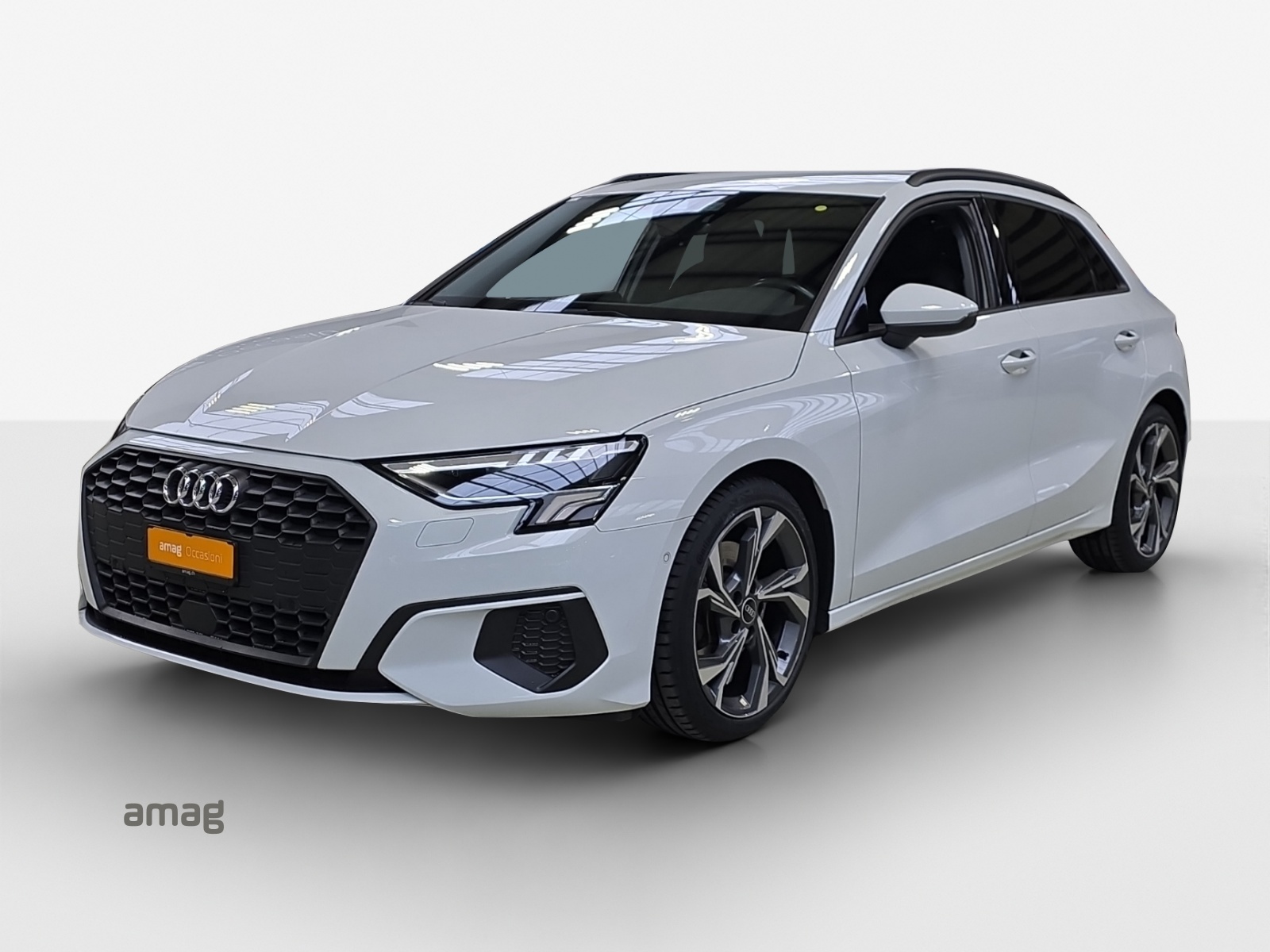 AUDI A3 Sportback 35 TFSI S line Attraction S-tronic-image-0