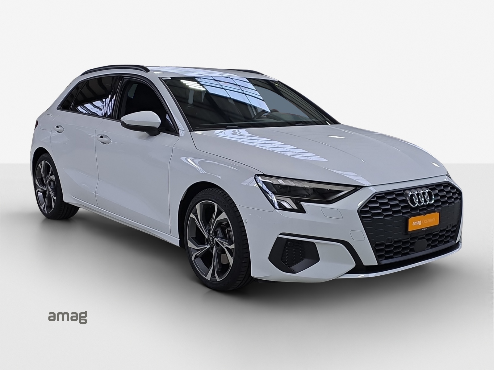 AUDI A3 Sportback 35 TFSI S line Attraction S-tronic-image-5