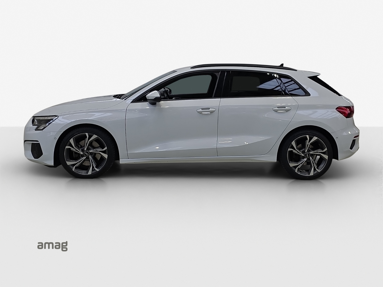 AUDI A3 Sportback 35 TFSI S line Attraction S-tronic-image-1