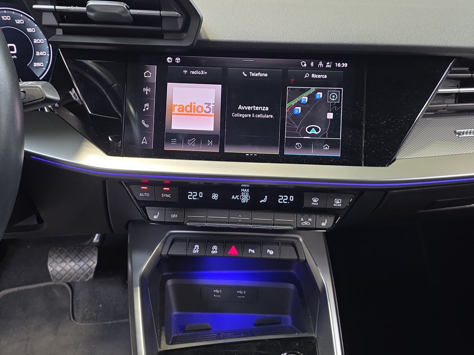 AUDI A3 Sportback 35 TFSI S line Attraction S-tronic-image-10