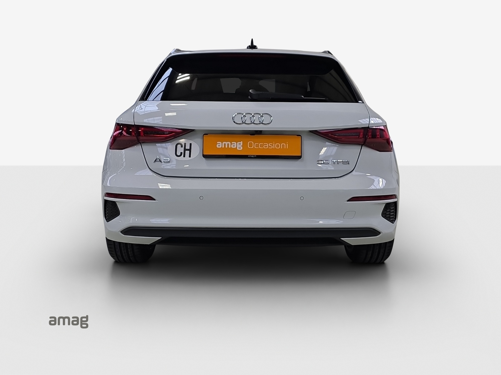 AUDI A3 Sportback 35 TFSI S line Attraction S-tronic-image-3