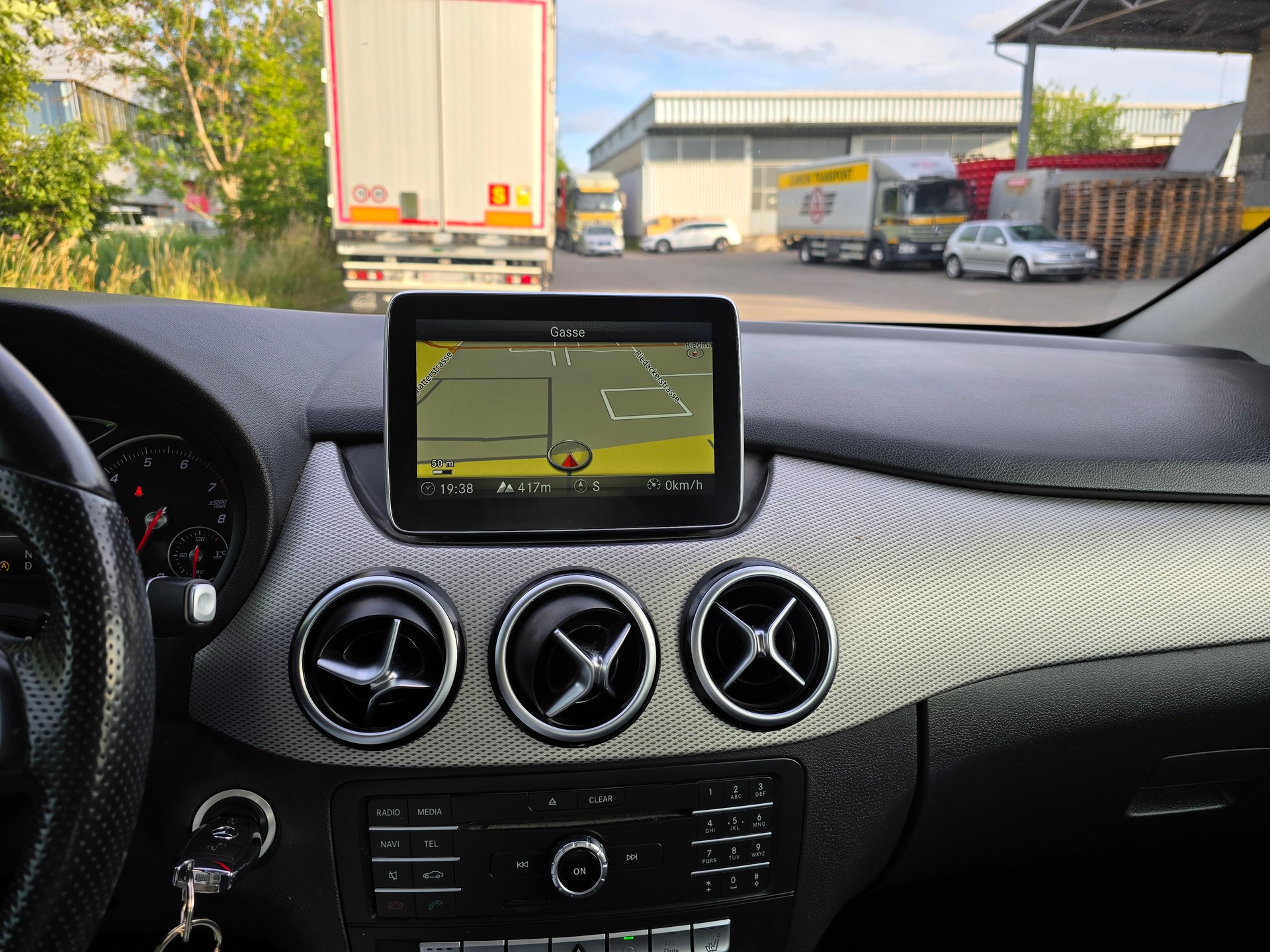 MERCEDES-BENZ B 220 Style 4Matic 7G-DCT-image-18