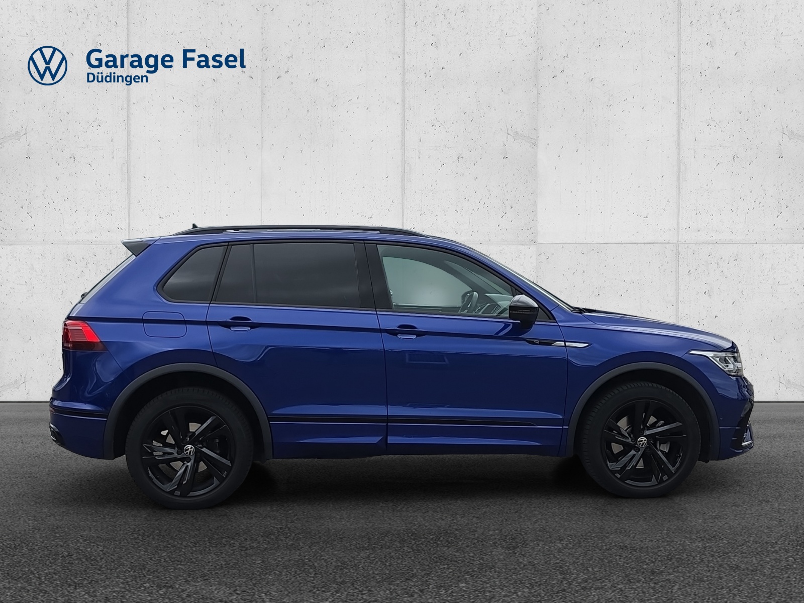 VW Tiguan 2.0TSI R-Line 4Motion DSG-image-5