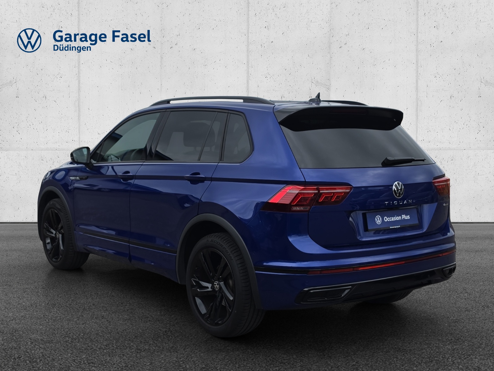 VW Tiguan 2.0TSI R-Line 4Motion DSG-image-2