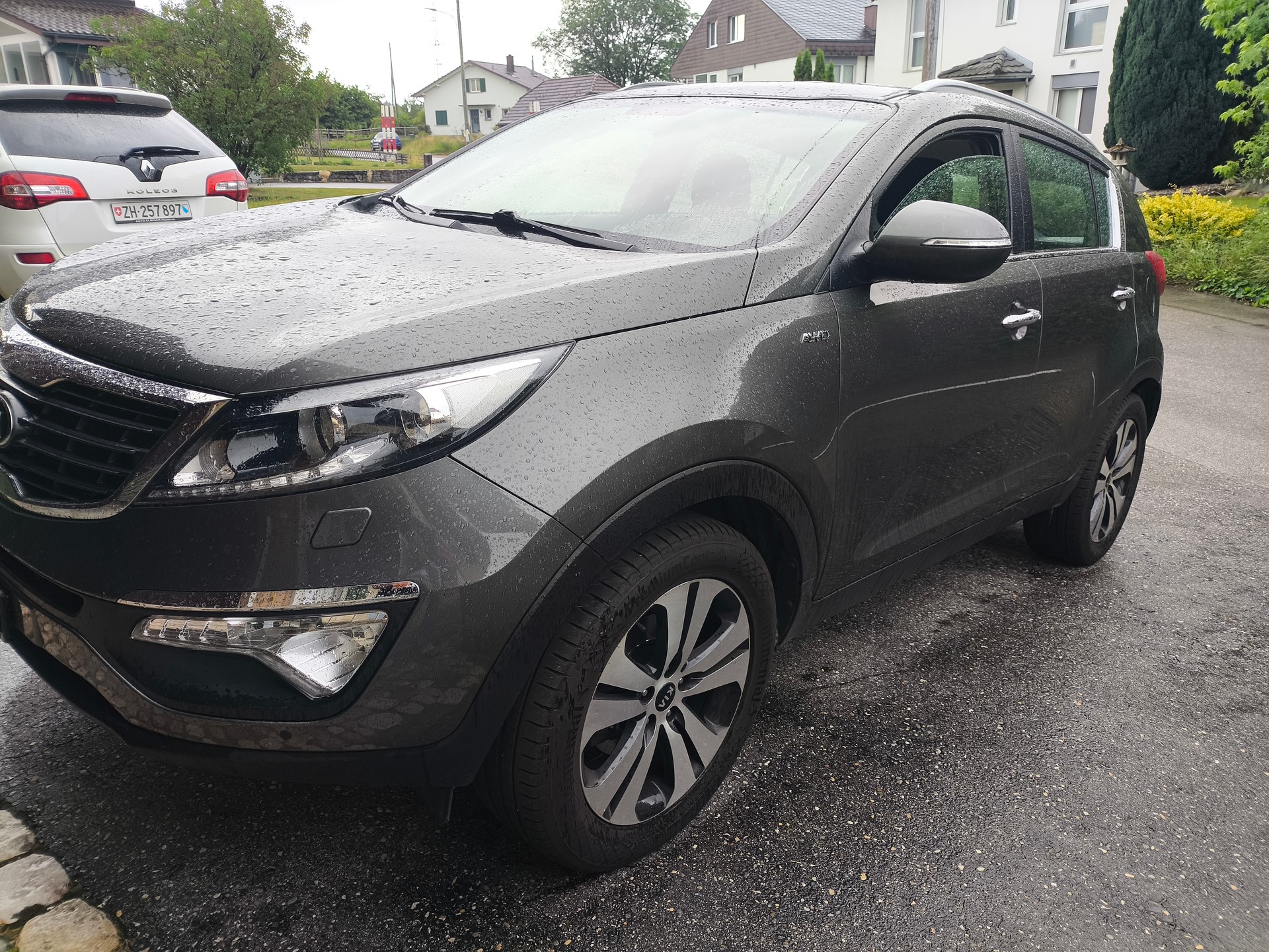 KIA Sportage 2.0 CRDi Style 4WD-image-2