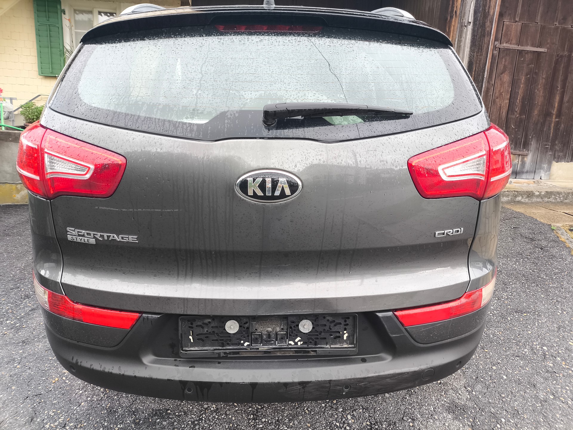 KIA Sportage 2.0 CRDi Style 4WD-image-11