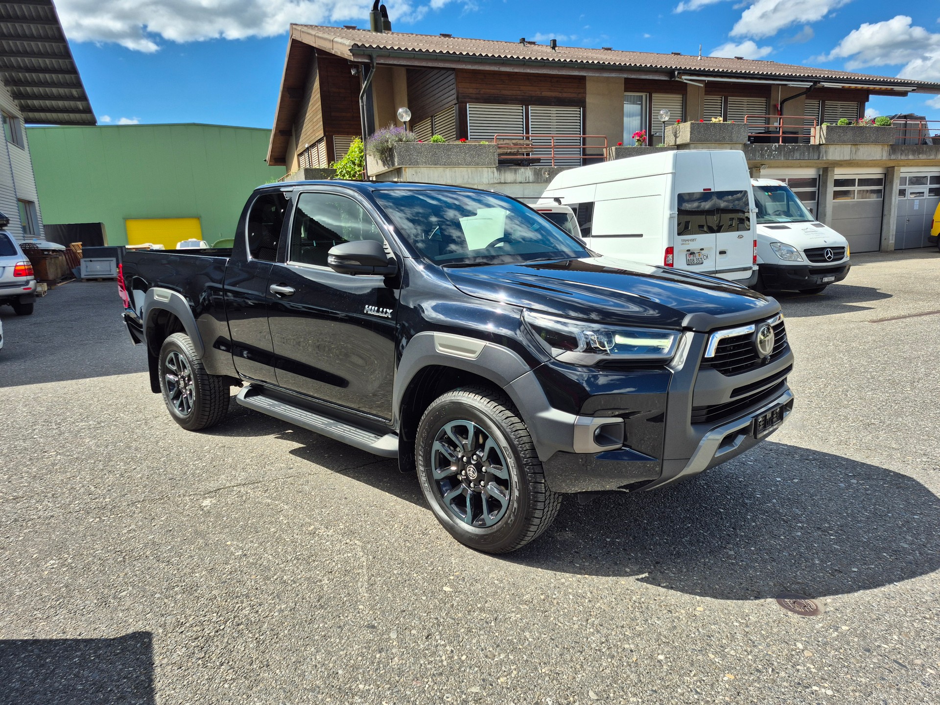 TOYOTA Hilux 2.8D-4D Invincible Extra Cab 4x4 A-image-2