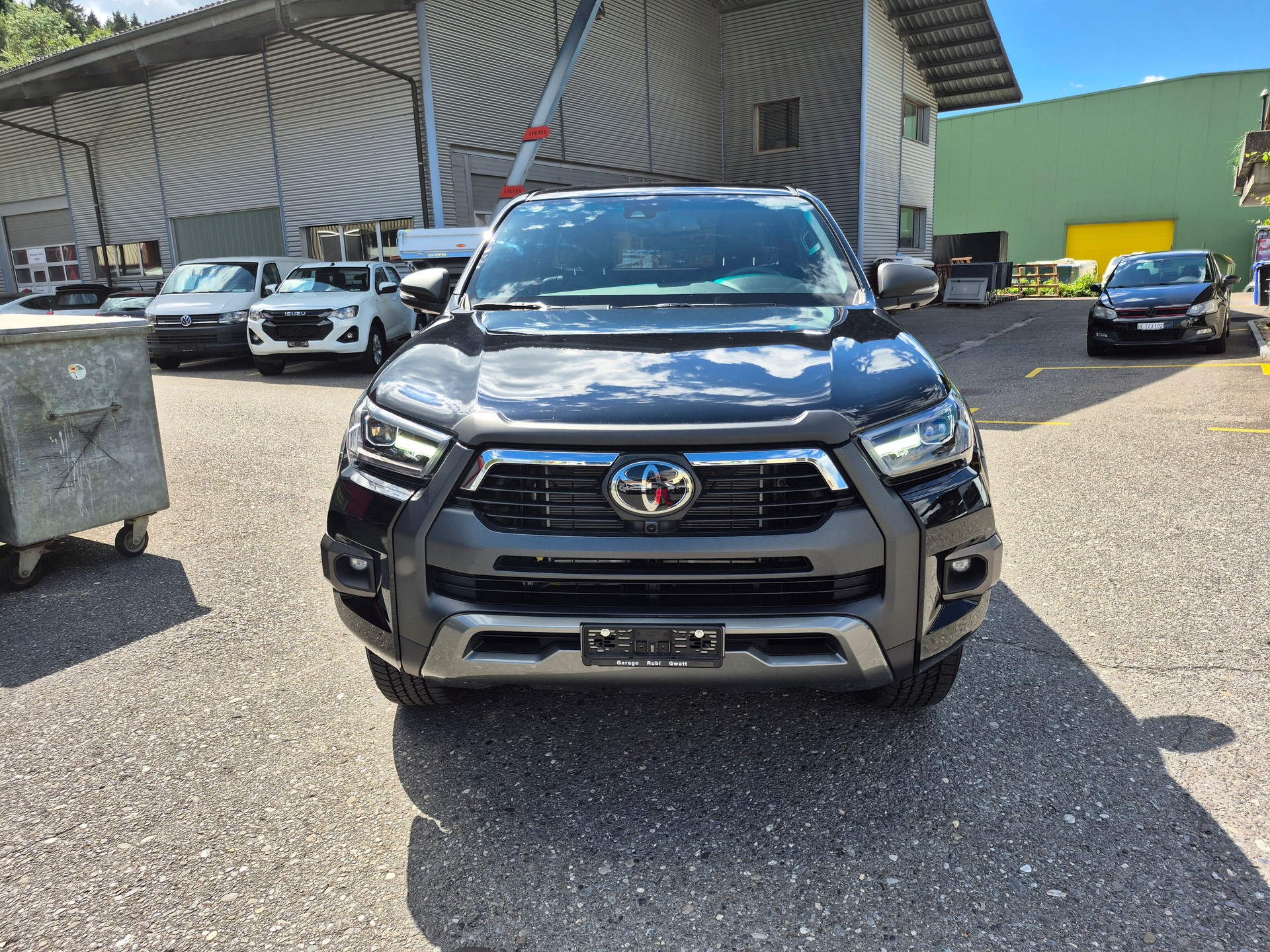 TOYOTA Hilux 2.8D-4D Invincible Extra Cab 4x4 A-image-1
