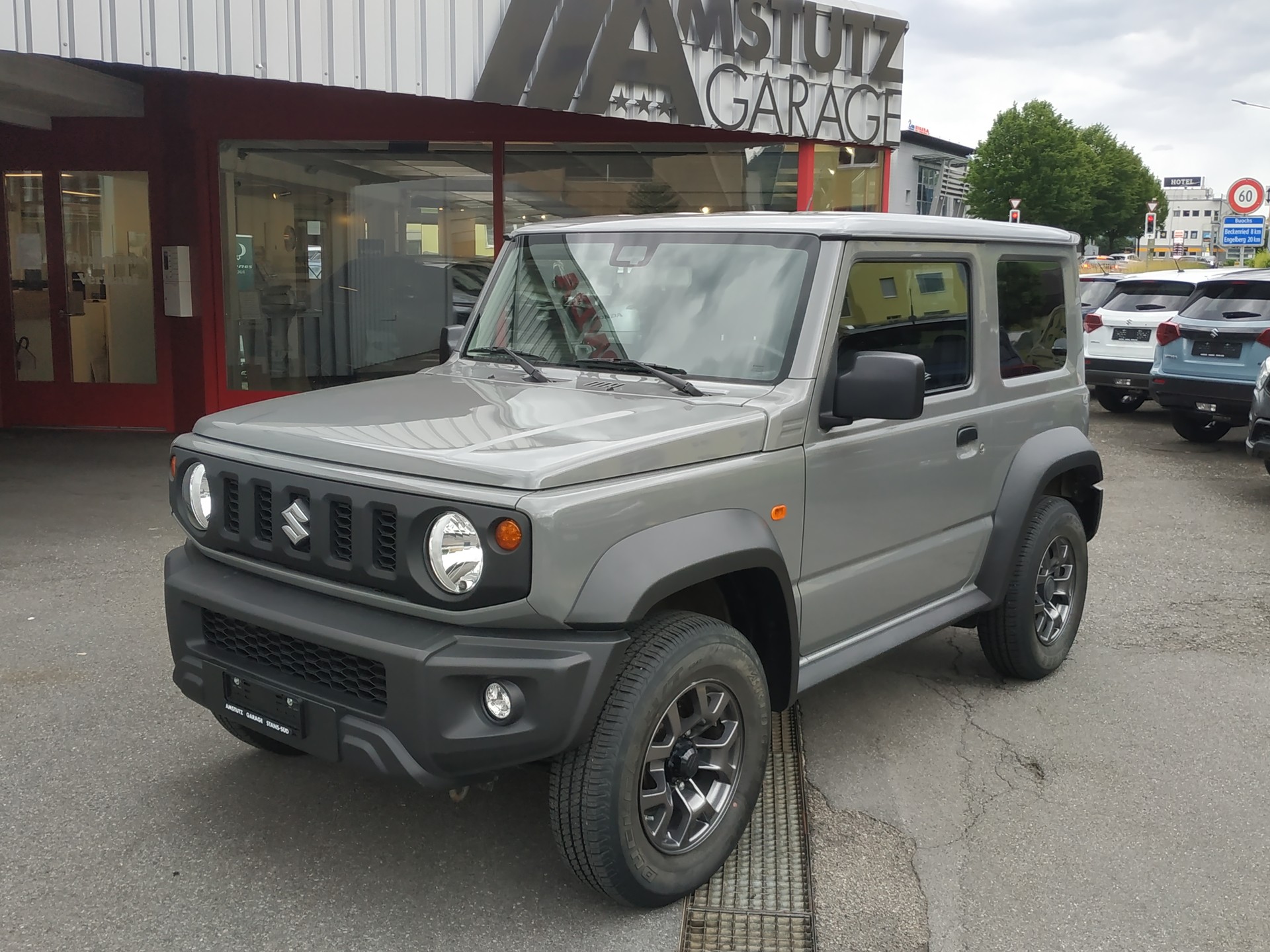 SUZUKI Jimny 1.5 Compact+ 4x4 4Plätzer-image-0