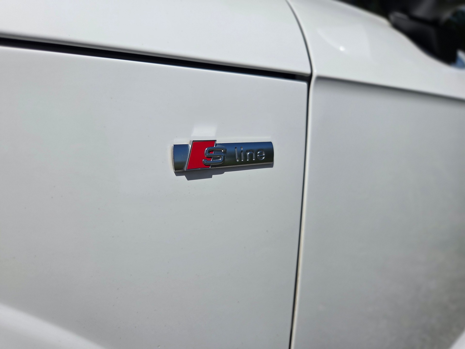 AUDI TT Coupé 1.8 TFSI S-tronic-image-15