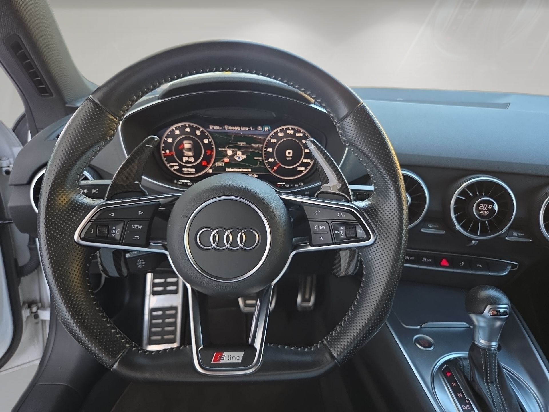 AUDI TT Coupé 1.8 TFSI S-tronic-image-4