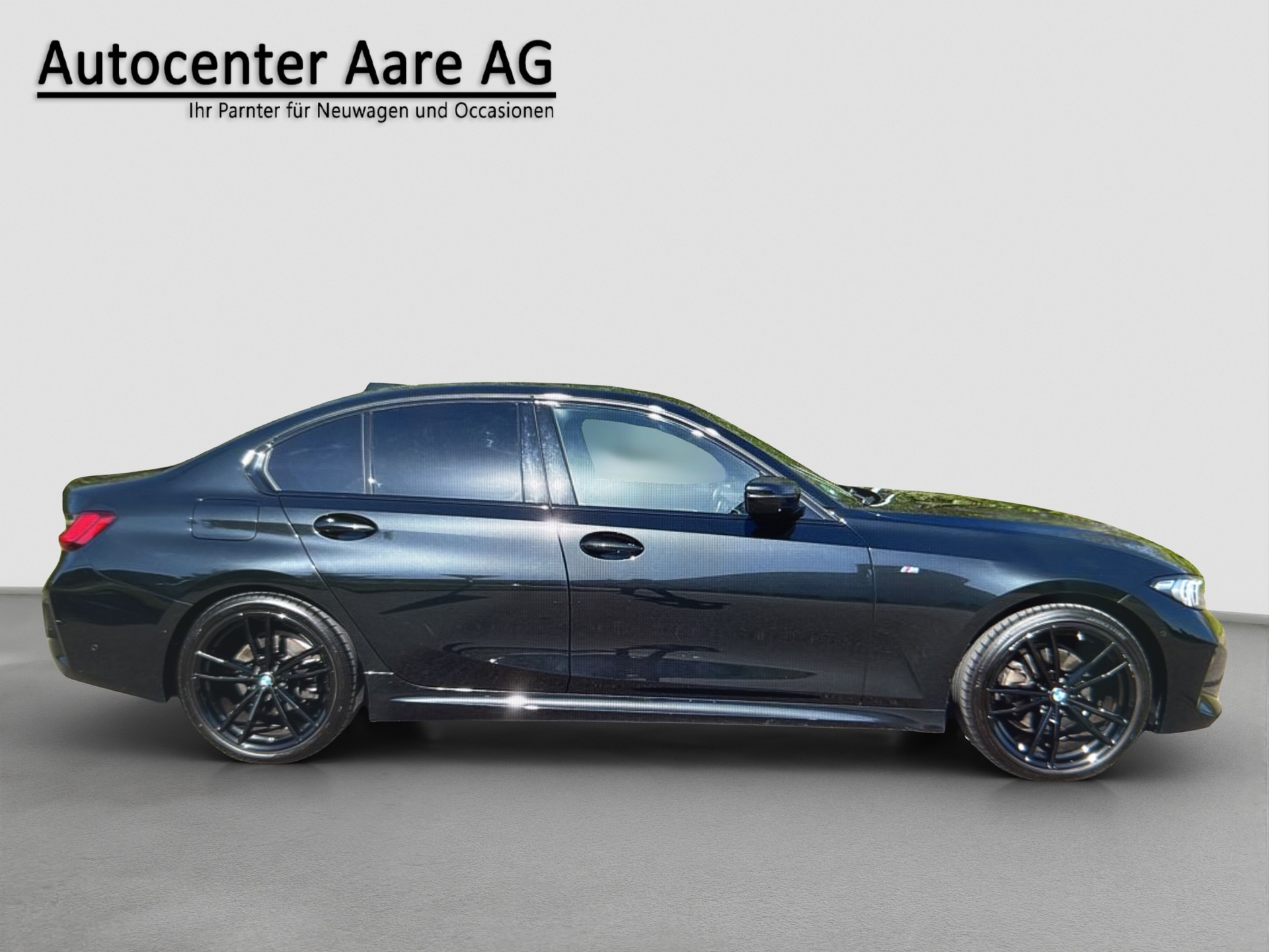 BMW 320d xDrive 48V Steptronic M Sport-image-2