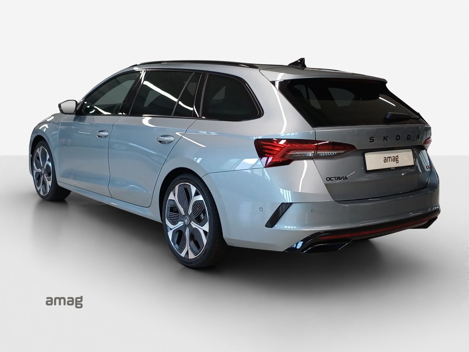 SKODA Octavia Combi 2.0 TSI DSG RS-showroom-element-2