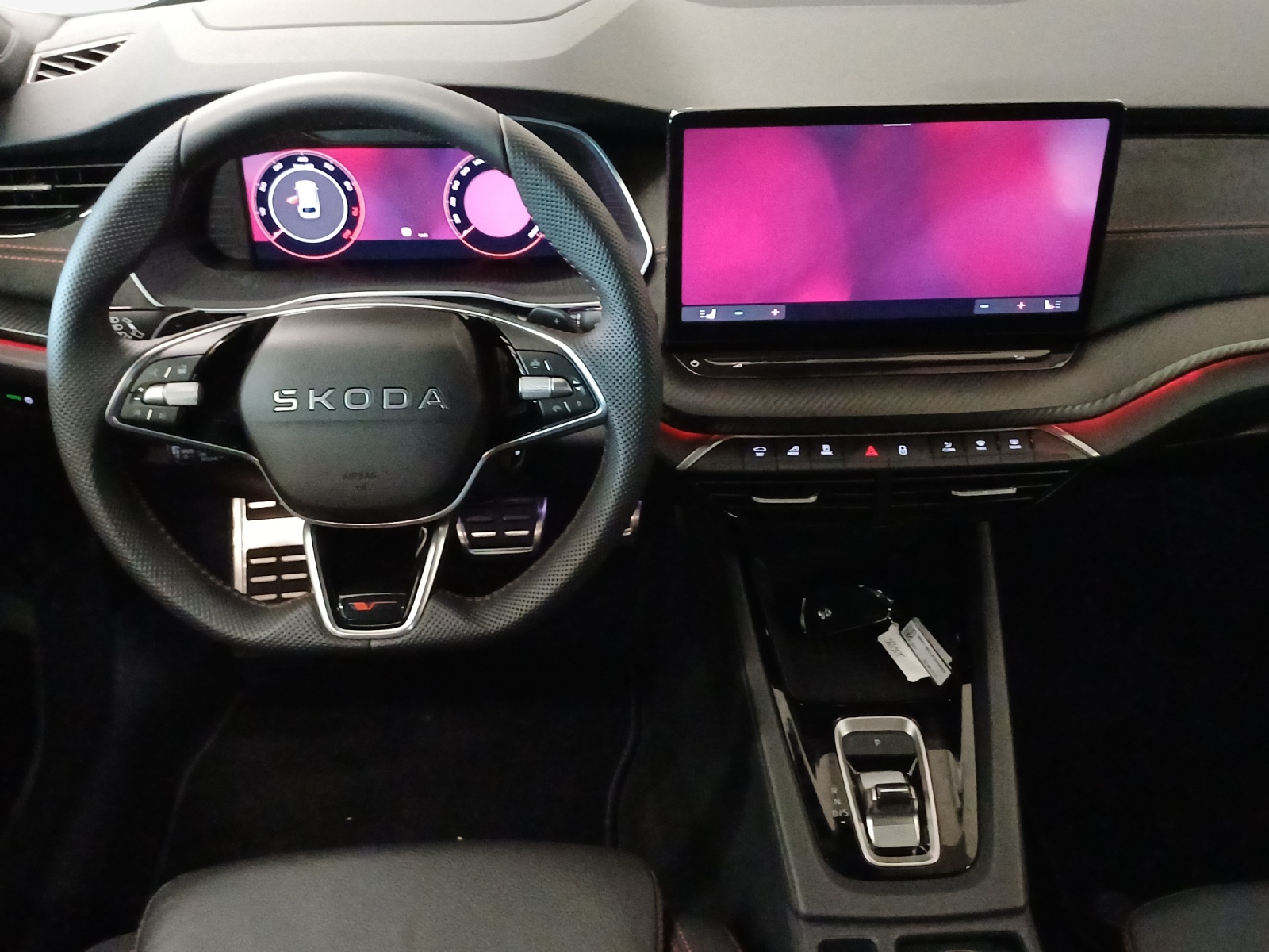 SKODA Octavia Combi 2.0 TSI DSG RS-image-8