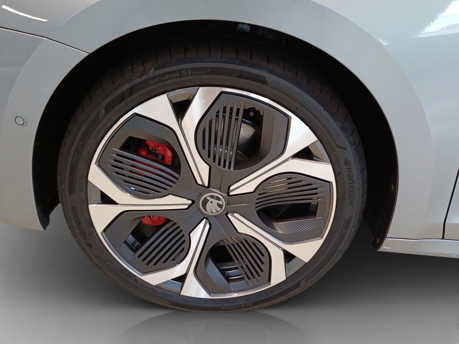 SKODA Octavia Combi 2.0 TSI DSG RS-image-13