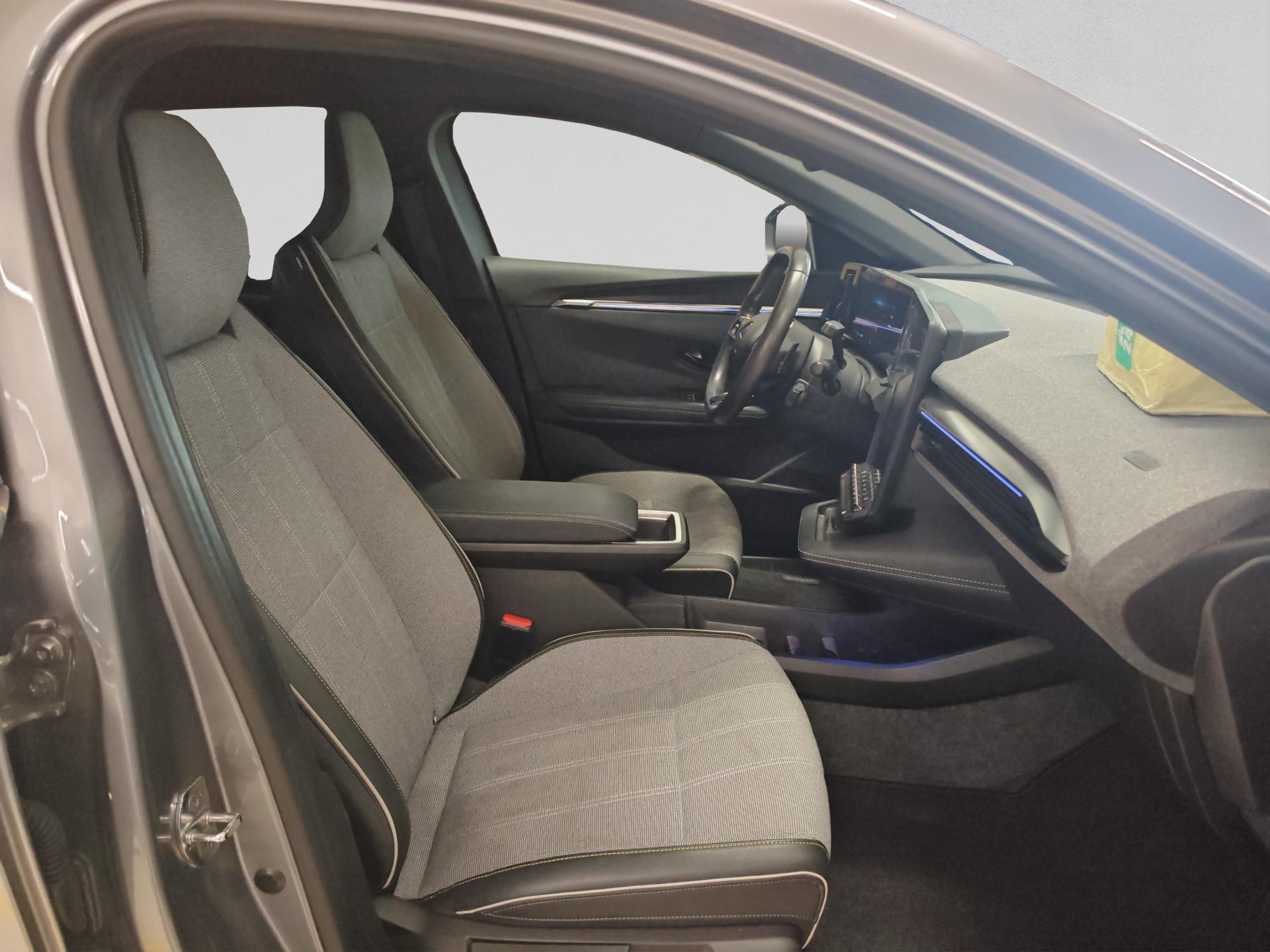 RENAULT Mégane E-TECH EV60 Techno-image-16