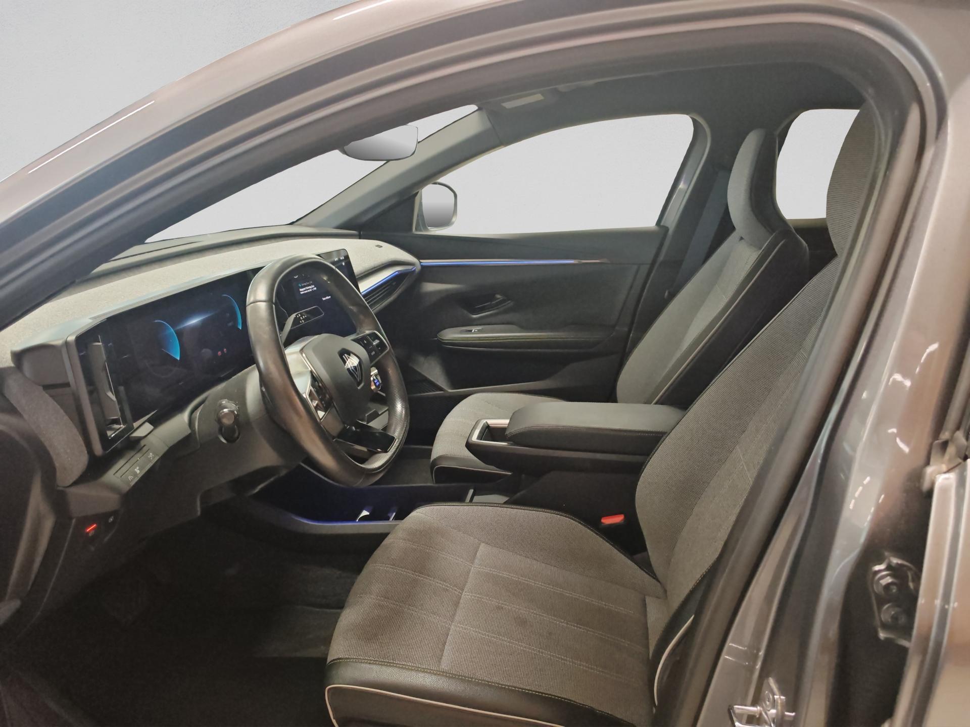 RENAULT Mégane E-TECH EV60 Techno-image-8