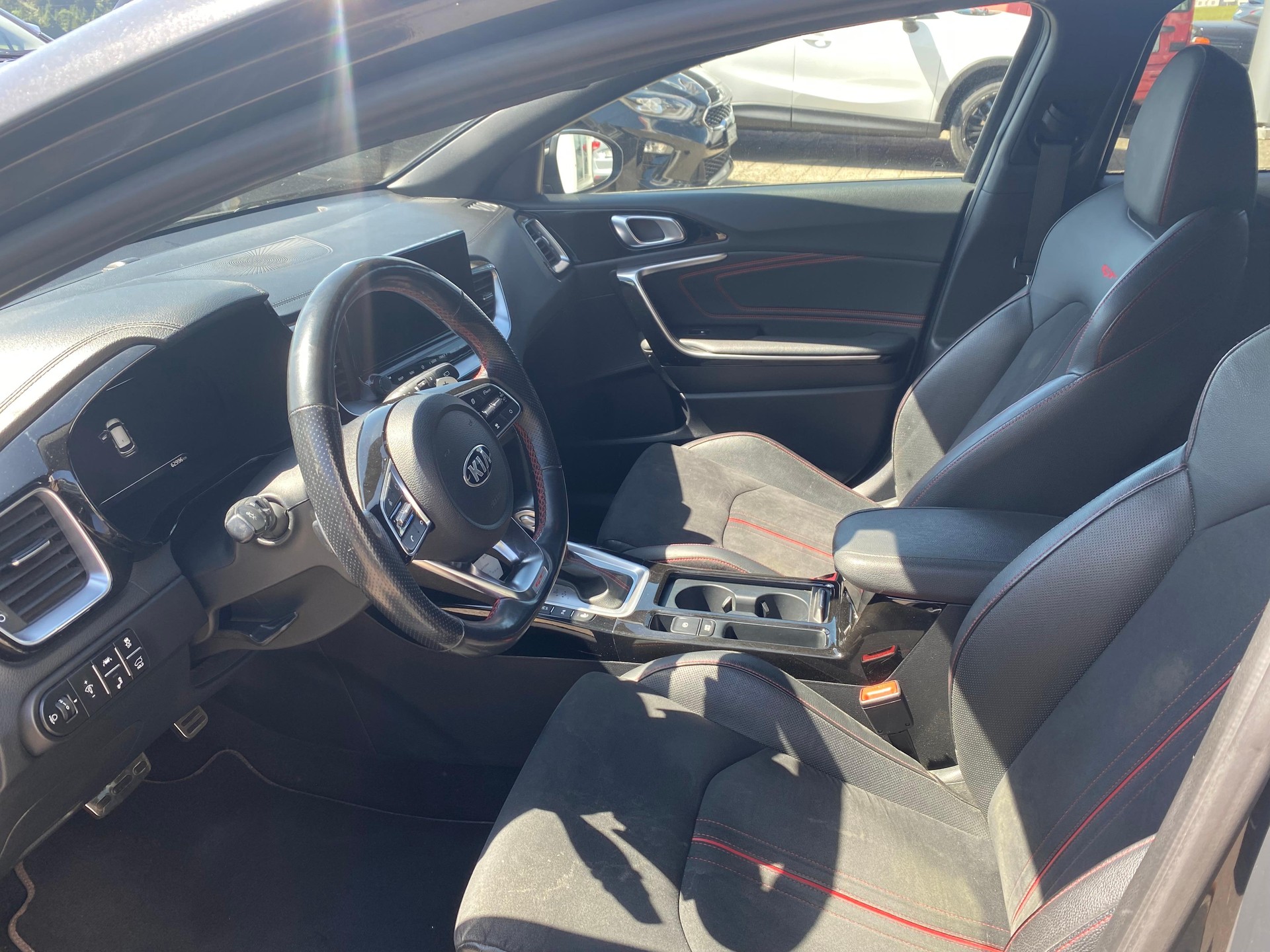 KIA ProCeed 1.6 T-GDi GT-image-7