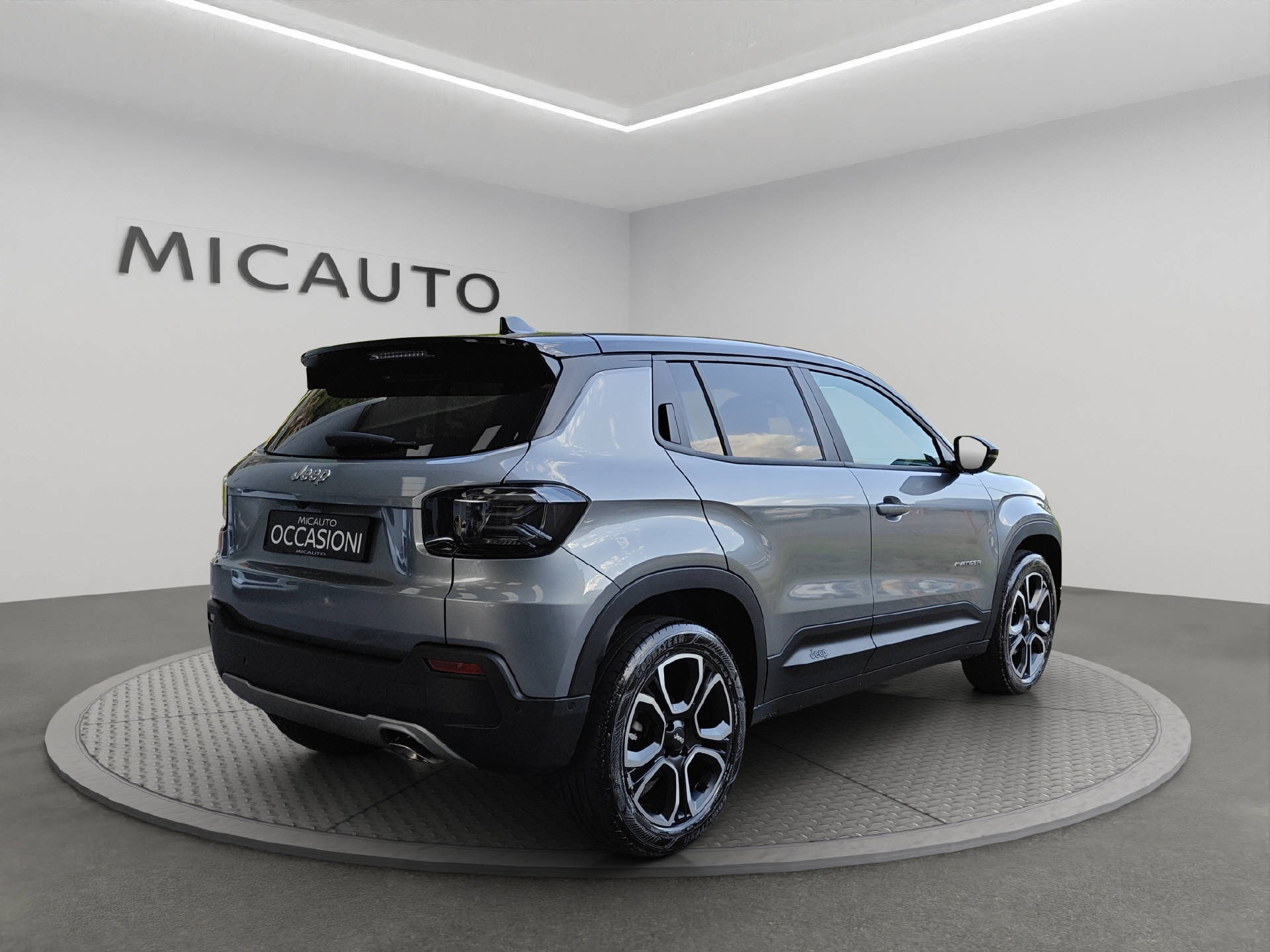 JEEP Avenger 1.2 MHEV Summit-image-1