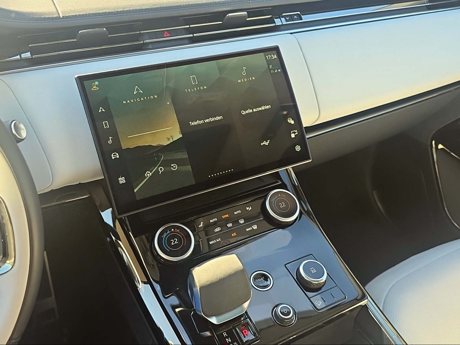LAND ROVER Range Rover Sport P400 3.0 Si6 MHEV Dynamic HSE Automatic-image-13