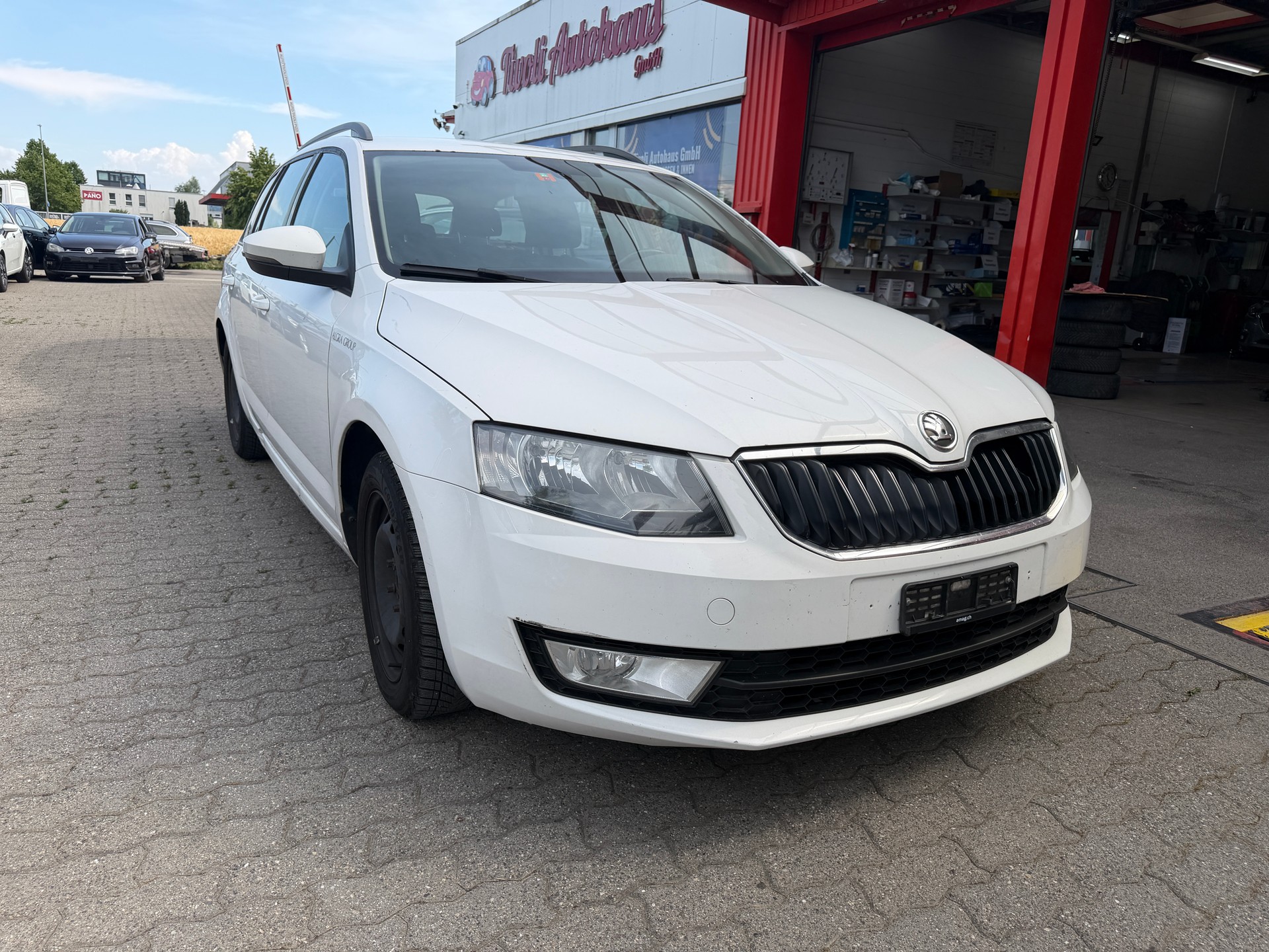 SKODA Fabia 1.2 Ambition-image-1