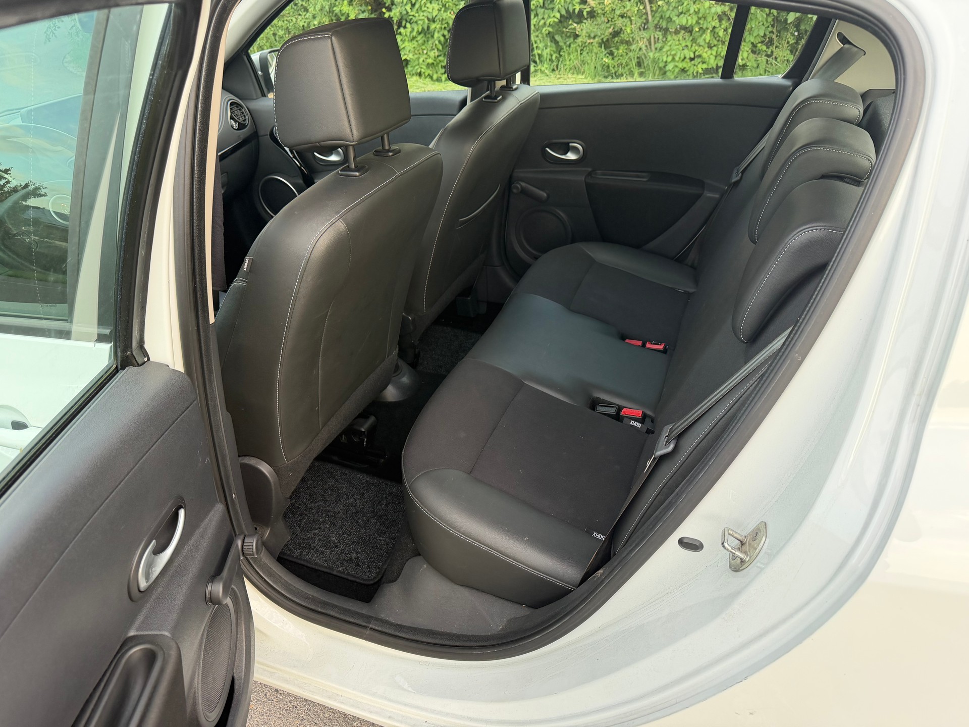 RENAULT 1.6 16V 110 Night&Day-image-3