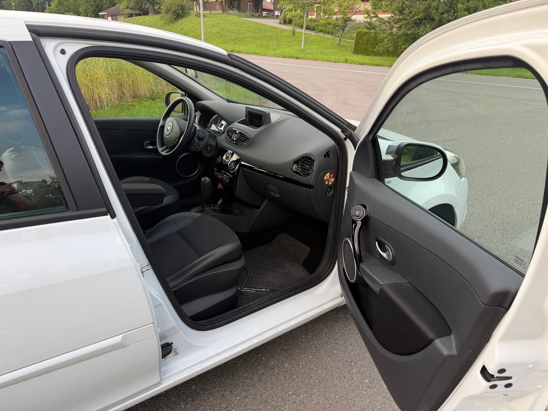RENAULT 1.6 16V 110 Night&Day-image-4