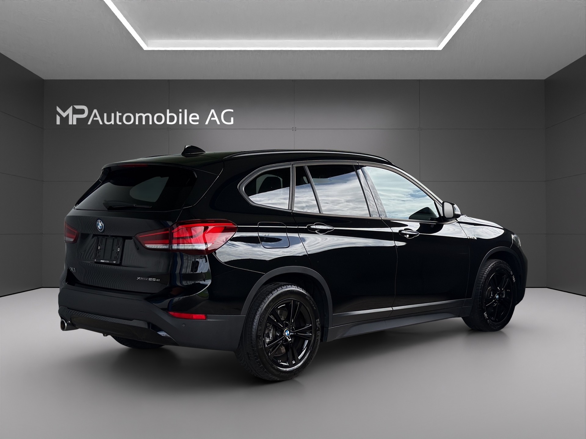 BMW X1 xDrive 25e Steptronic-image-2