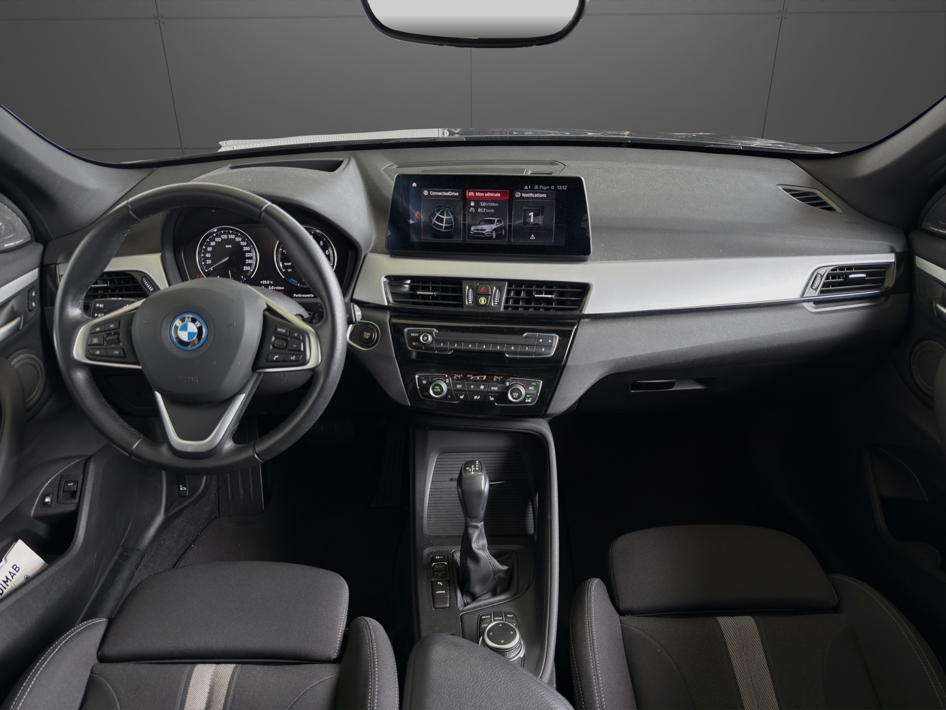 BMW X1 xDrive 25e Steptronic-image-12