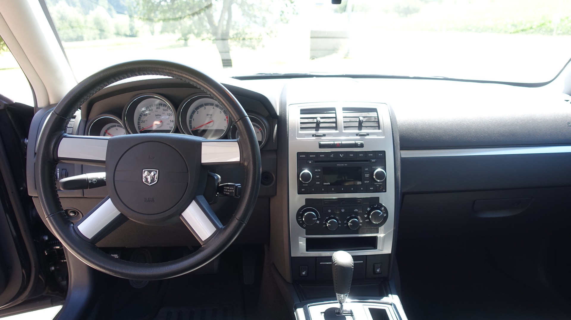 DODGE R/T 5,7 Hemi-image-10