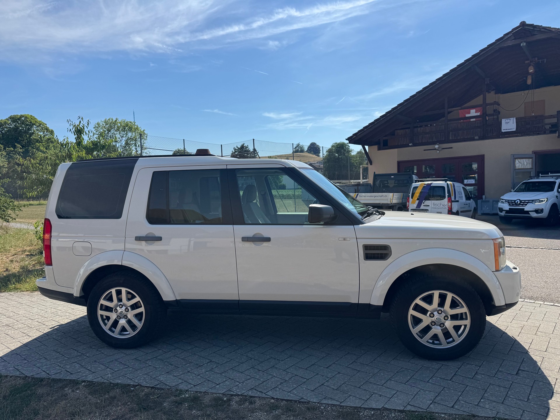 LAND ROVER Discovery 2.7d V6 SE Automatic-image-5