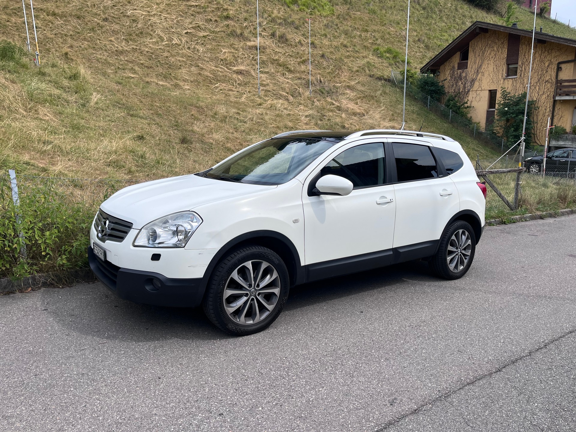 NISSAN +2 dCi-image-0