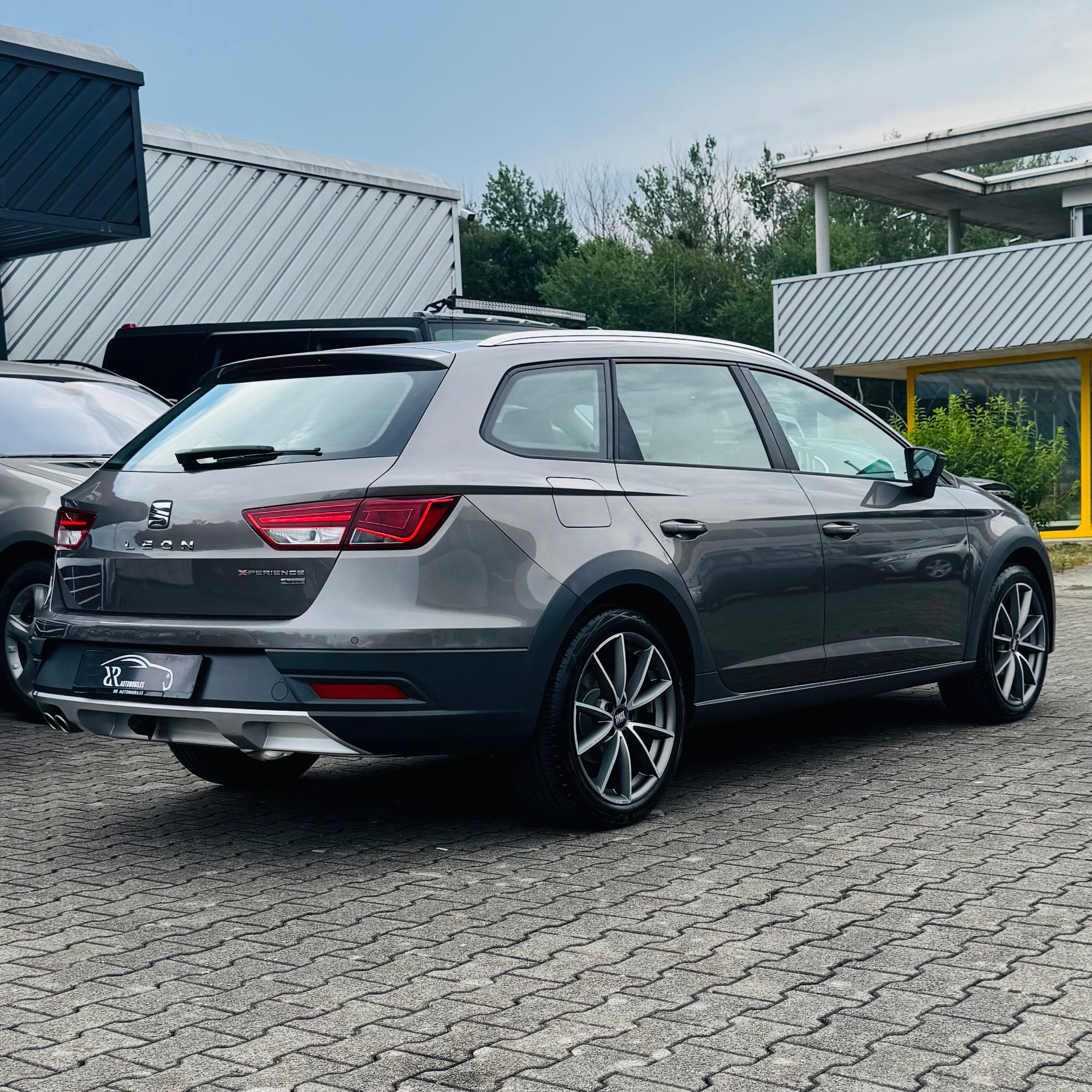 SEAT Leon ST 2.0 TDI X-Perience 4Drive-image-2