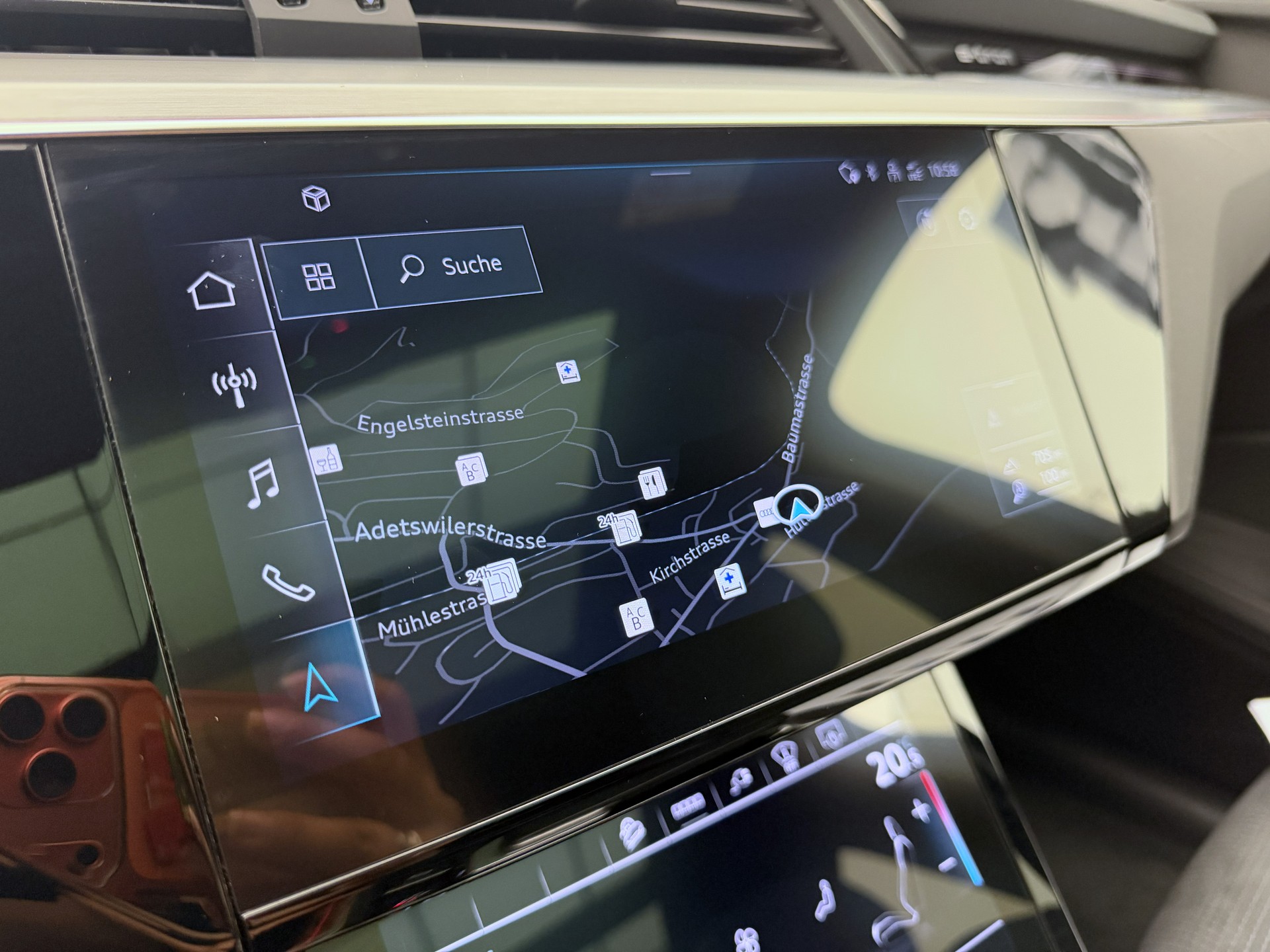 AUDI e-tron 55 quattro-image-14