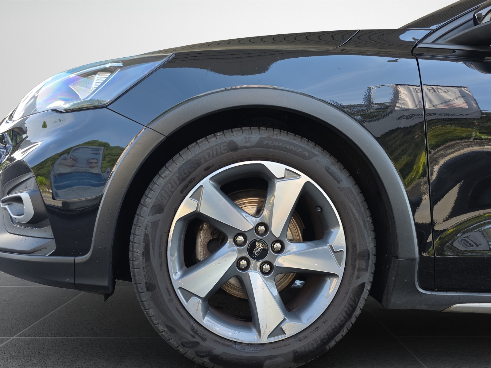 FORD Focus 1.0i EcoB Hybrid 155 Active-image-11