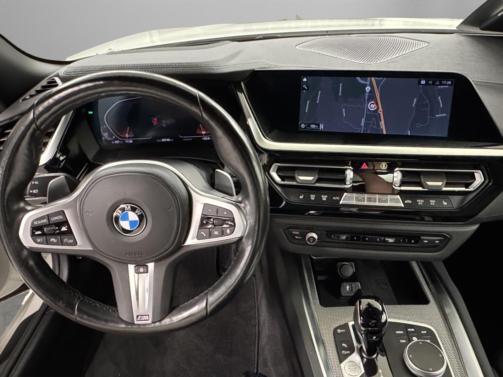 BMW Z4 20i sDrive-image-19