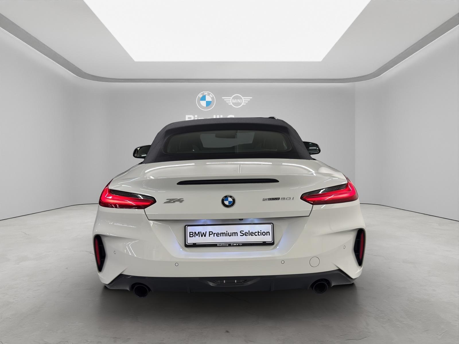 BMW Z4 20i sDrive-showroom-element-3