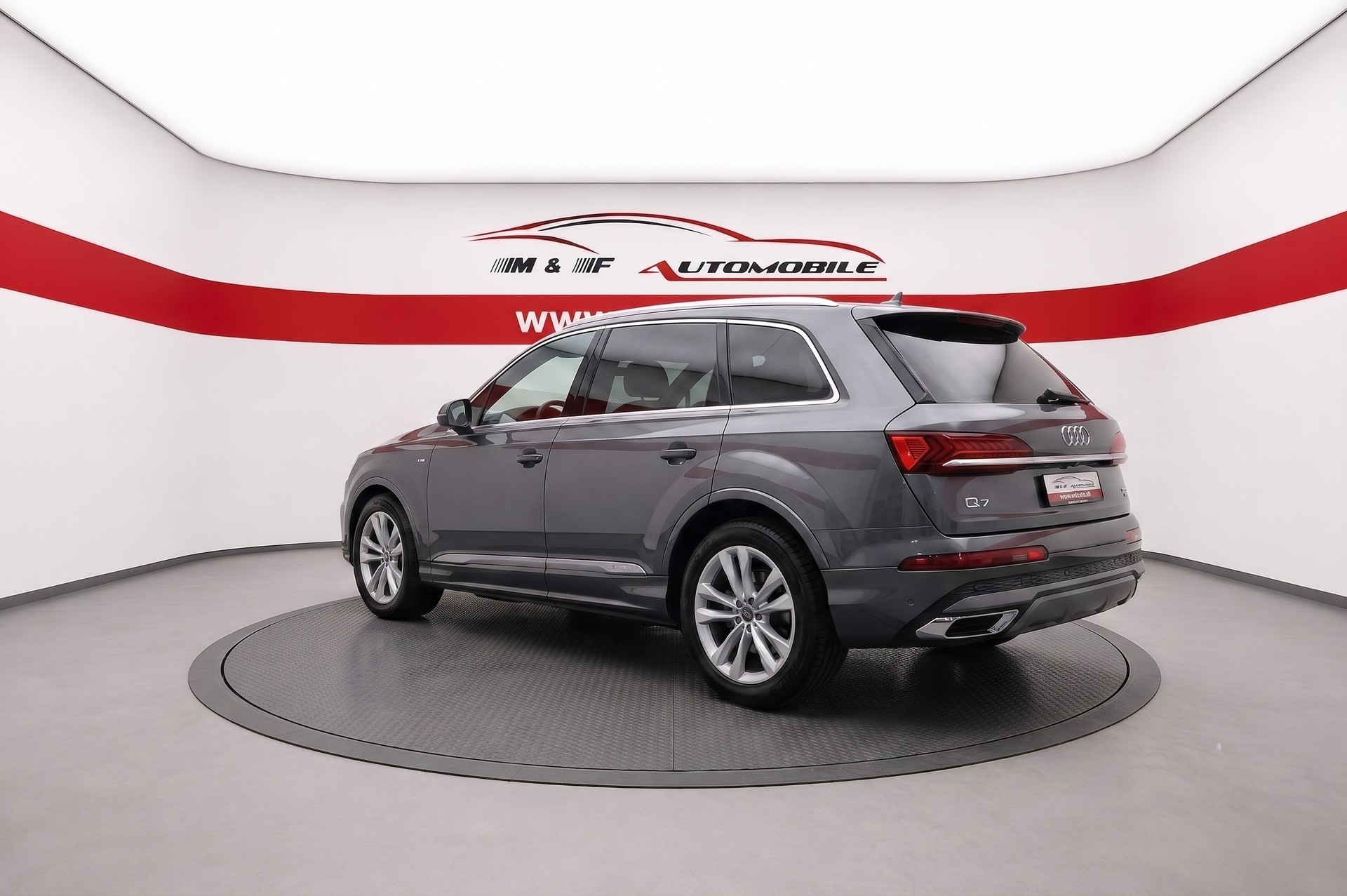 AUDI Q7 3.0 55 TFSI e S Line quattro T-Tronic CH FAHRZEUG-image-3