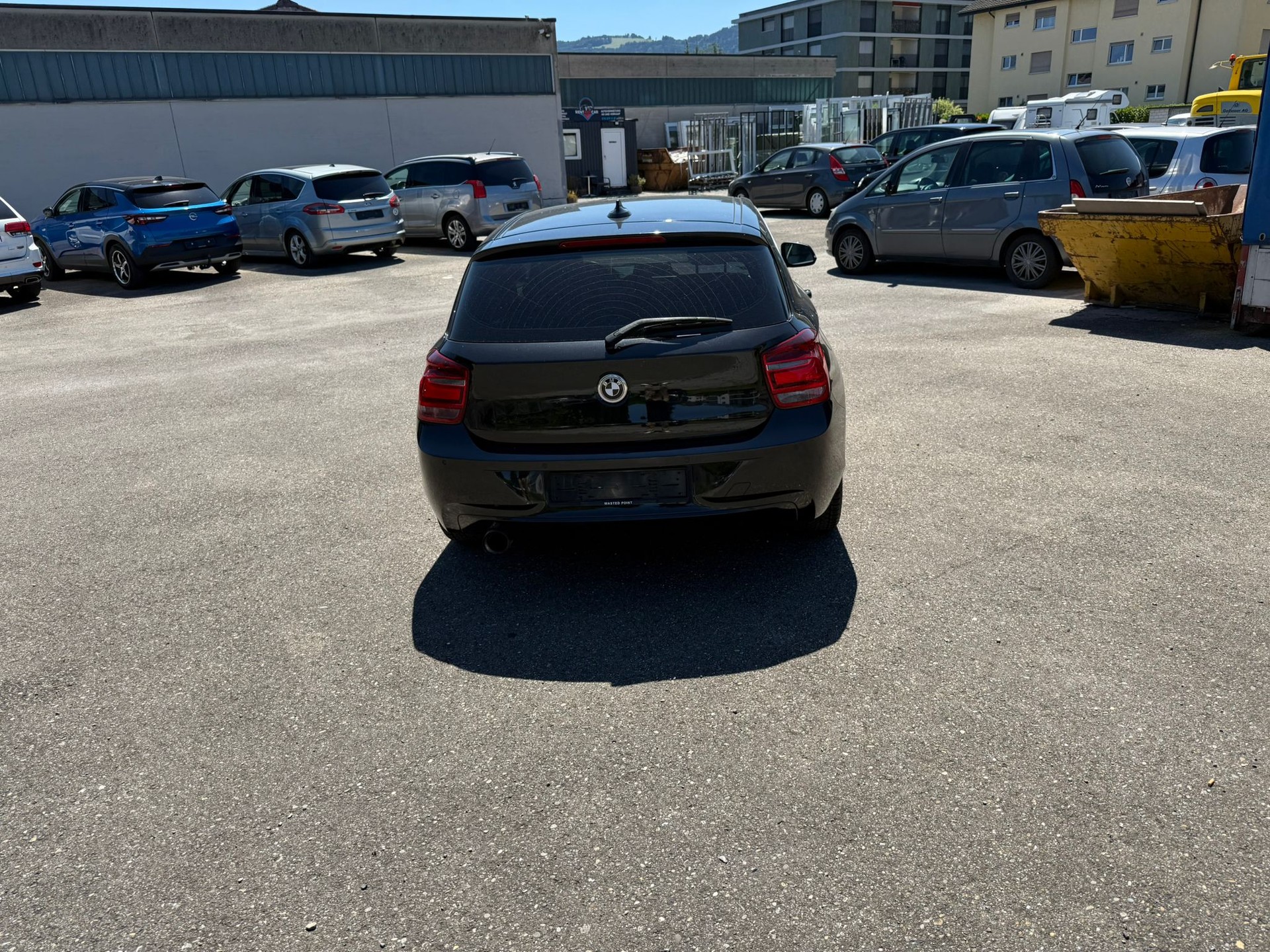 BMW 116i Sport Line-image-4