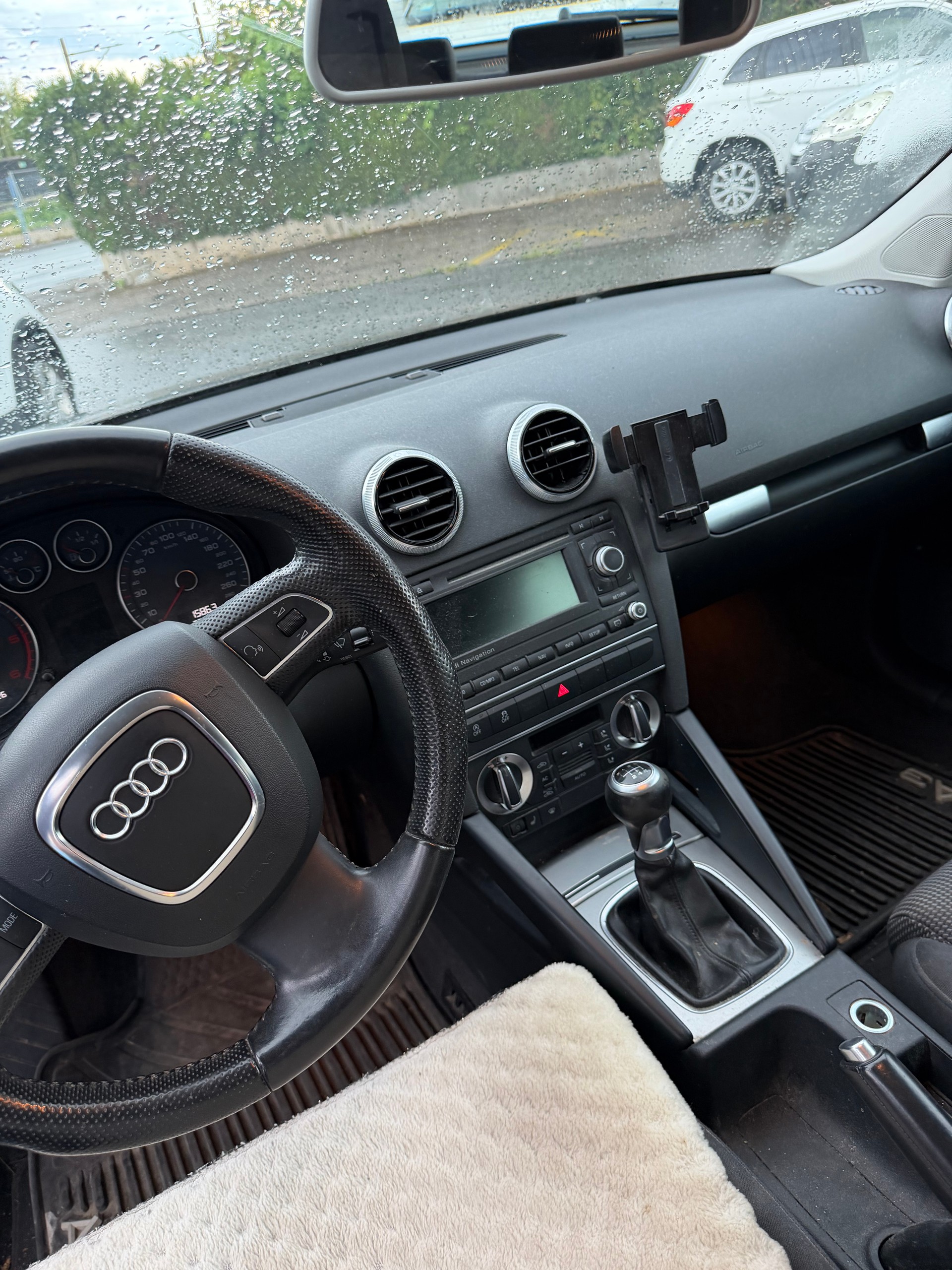 AUDI A3 Sportback 2.0 TDI Ambiente-image-7